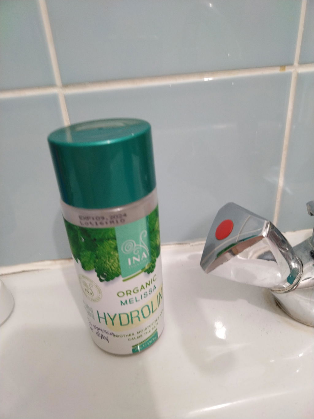 Eau de Mélisse - Hydrolina - Bio Hydrolat pour les Dermatites et les Irritations cutanées