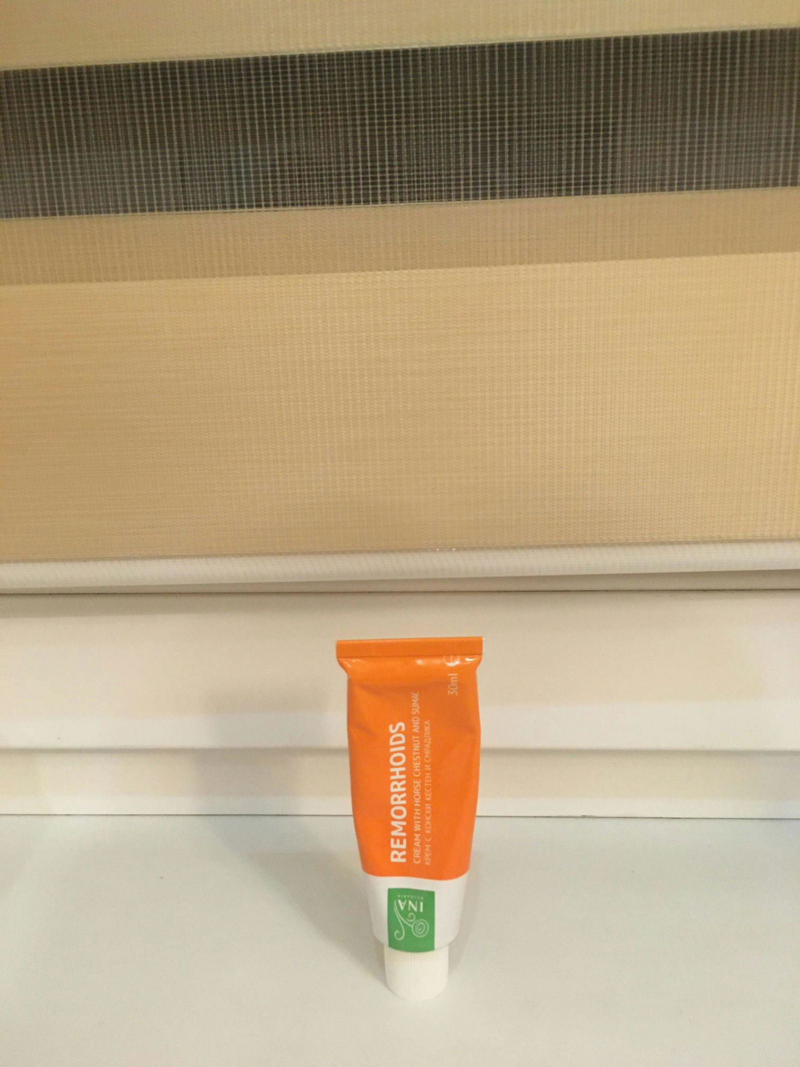 Photo from a buyer review of the horse chestnut cream from InaEssentials