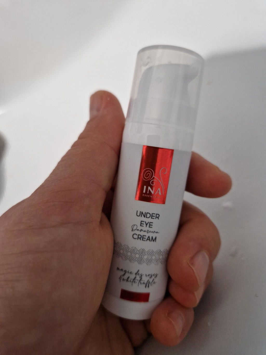 Cremă de Ochi Premium Anti-îmbătrânire cu Trandafiri - Rose Eye Lift
