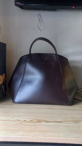 Alveena Tabassum review photo