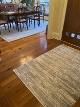 De M. review photo