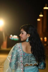 Ayushi review photo