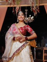 Aamna Qureshi review photo