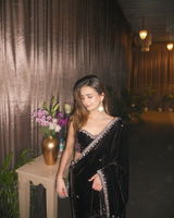Veena Thakur review photo