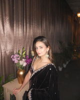 Veena Thakur review photo
