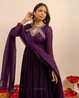 Kavya Nair review photo