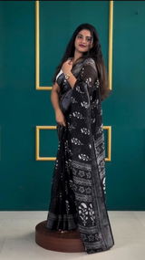 Varsha Tripathi review photo