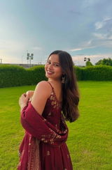 Naina review photo