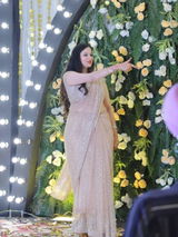 Alisha Khan review photo
