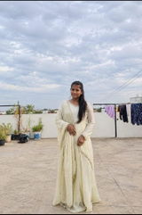 mansi review photo
