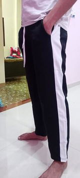 Akshat Billore review photo