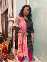 Neelam Srivastava review photo