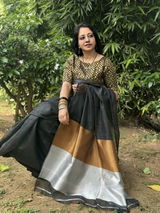 Ramya Pathak review photo