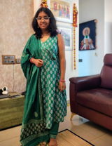 Nandini Bhatia review photo