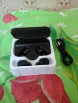 Lauretta Armstrong review photo