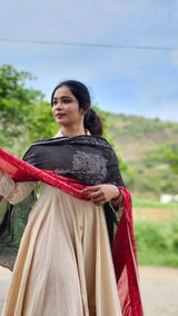 Gayathri review photo