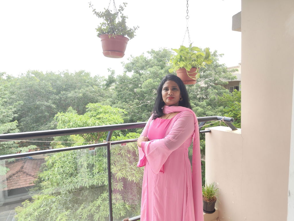 Munbe Vaa Pink (Kurti+Dupatta)