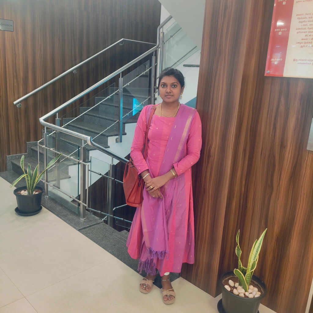 Agal Vizhiyaazh (Kurti+Pant+Dupatta)