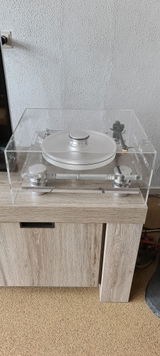 Arno van Hierden review photo
