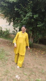 Nuzhat P. review photo