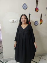 Neena chopra review photo