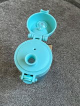 Leo review photo