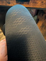 Photo d'une cliente portant le legging Sculpt 3D