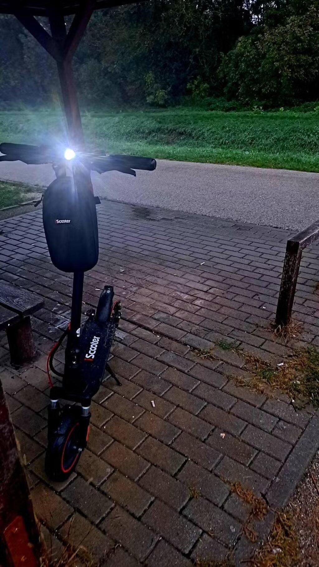 iScooter i10 Commuter Electric Scooter for Adult