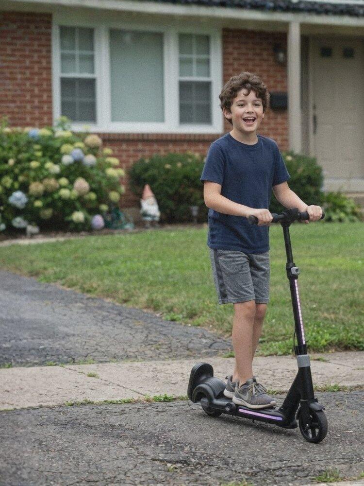 EK8 2-in-1 Electric Scooter with Seat for Kids