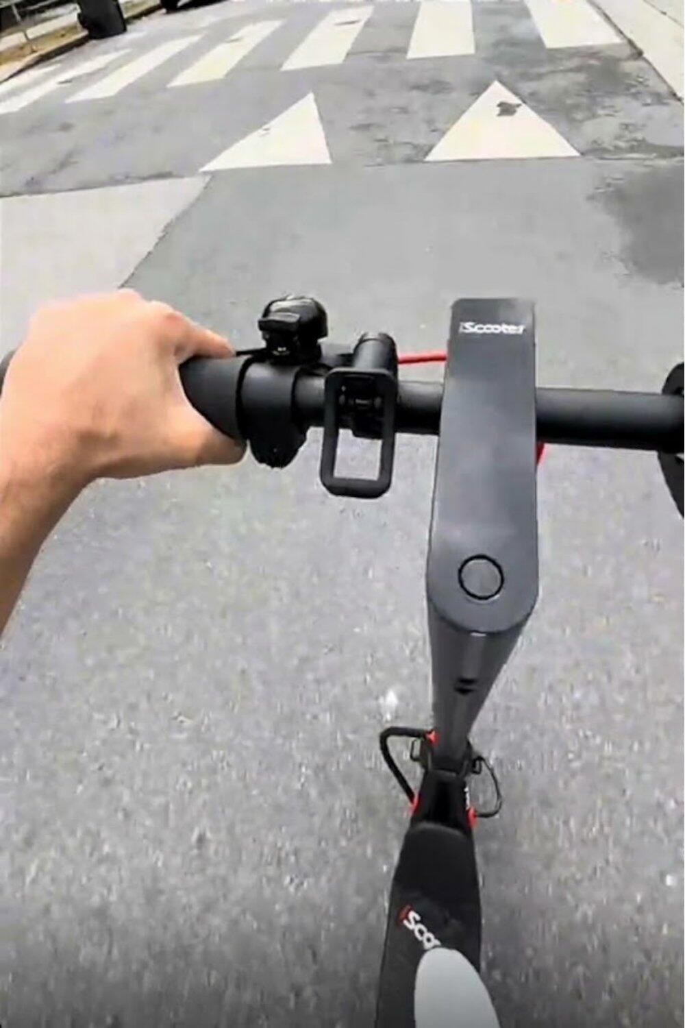 iScooter i8M Electric Scooter 30 KM/H Speed
