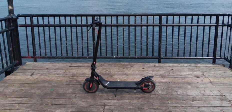iScooter i9M Foldable Commuting Electric Scooter