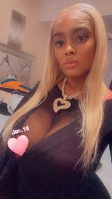 Toya review photo