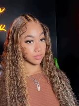 Iyonna Melson review photo