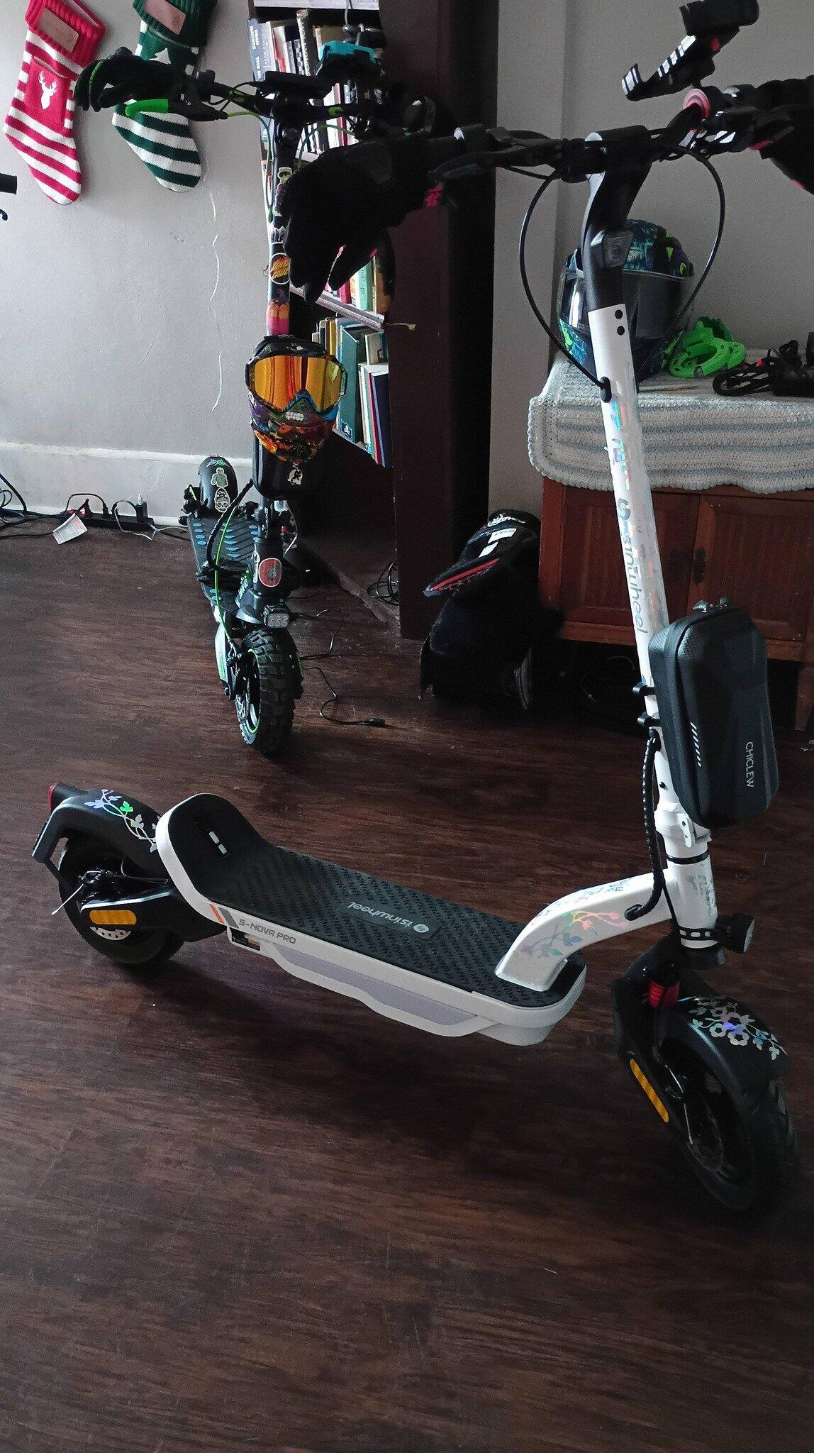Customer photo of iSinwheel S Nova Pro Electric Scooter