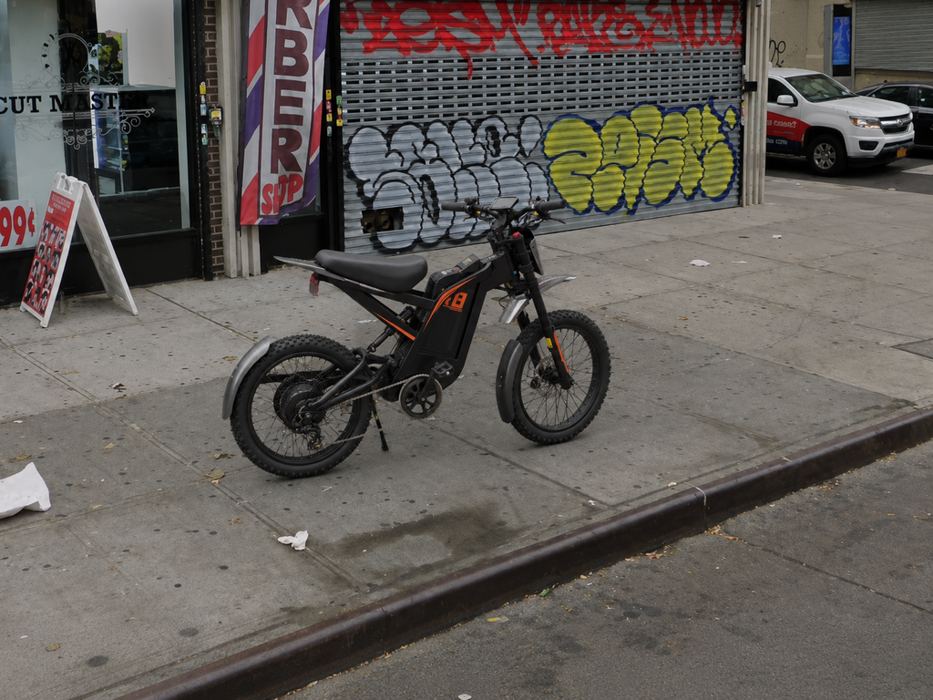 R8 Electric Dirt Bike for Adults 35 MPH & 150 Miles