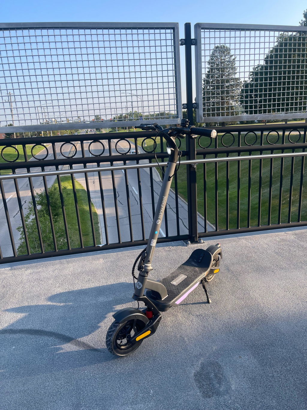 S Nova Series Commuting Electric Scooter