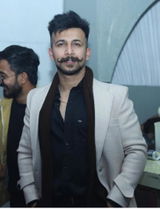 Vishal giri review photo