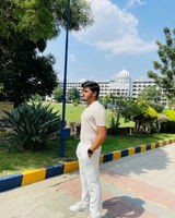 Utkarsh Iyer review photo