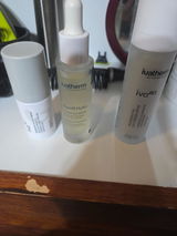 Anonim review photo