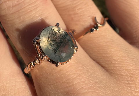 Nature Oval Shaped Moss Agate Leaf Gemstone Ring
