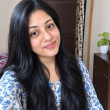 Diya Thakur review photo