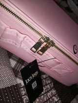Misbah Manzoor review photo