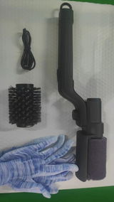 M. review photo