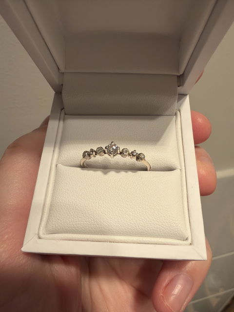 Mini Harmony Diamond Ring