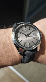 B.R. review photo