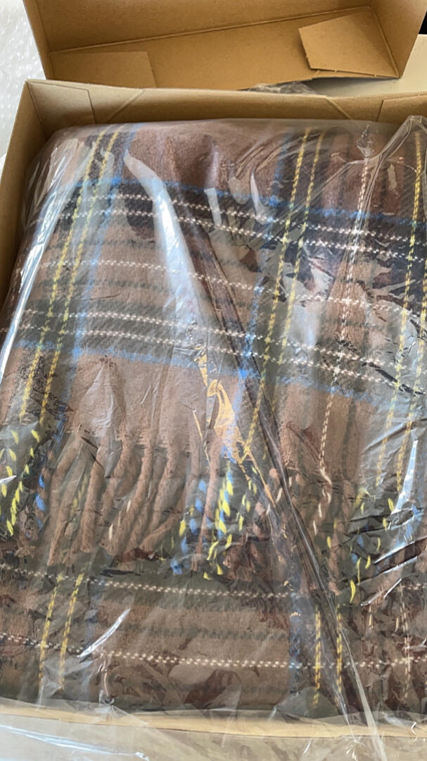 a*****6 review photo