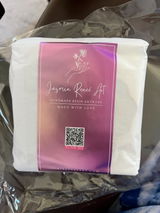 Launa Grace review photo