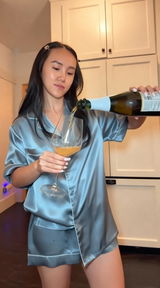Violet review photo