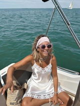 mandee review photo
