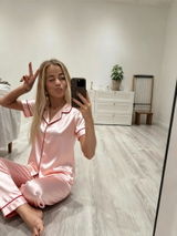 Caroline review photo